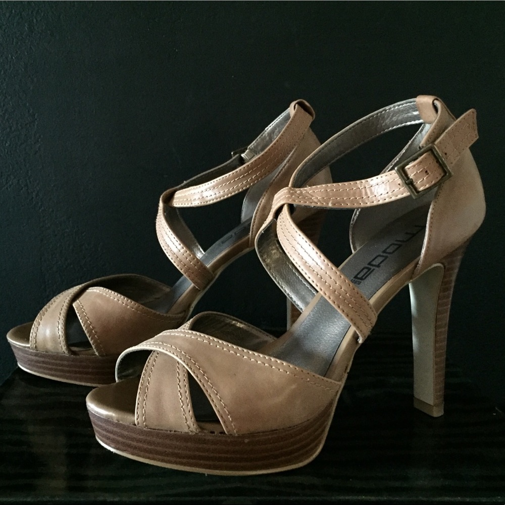 Moda Spana Tan Leather Platform Pecan Neeley